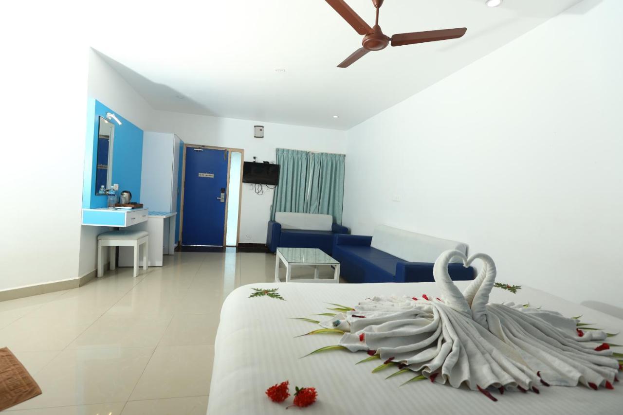 Lamel Cove Beach Resort Pondicherry Bagian luar foto