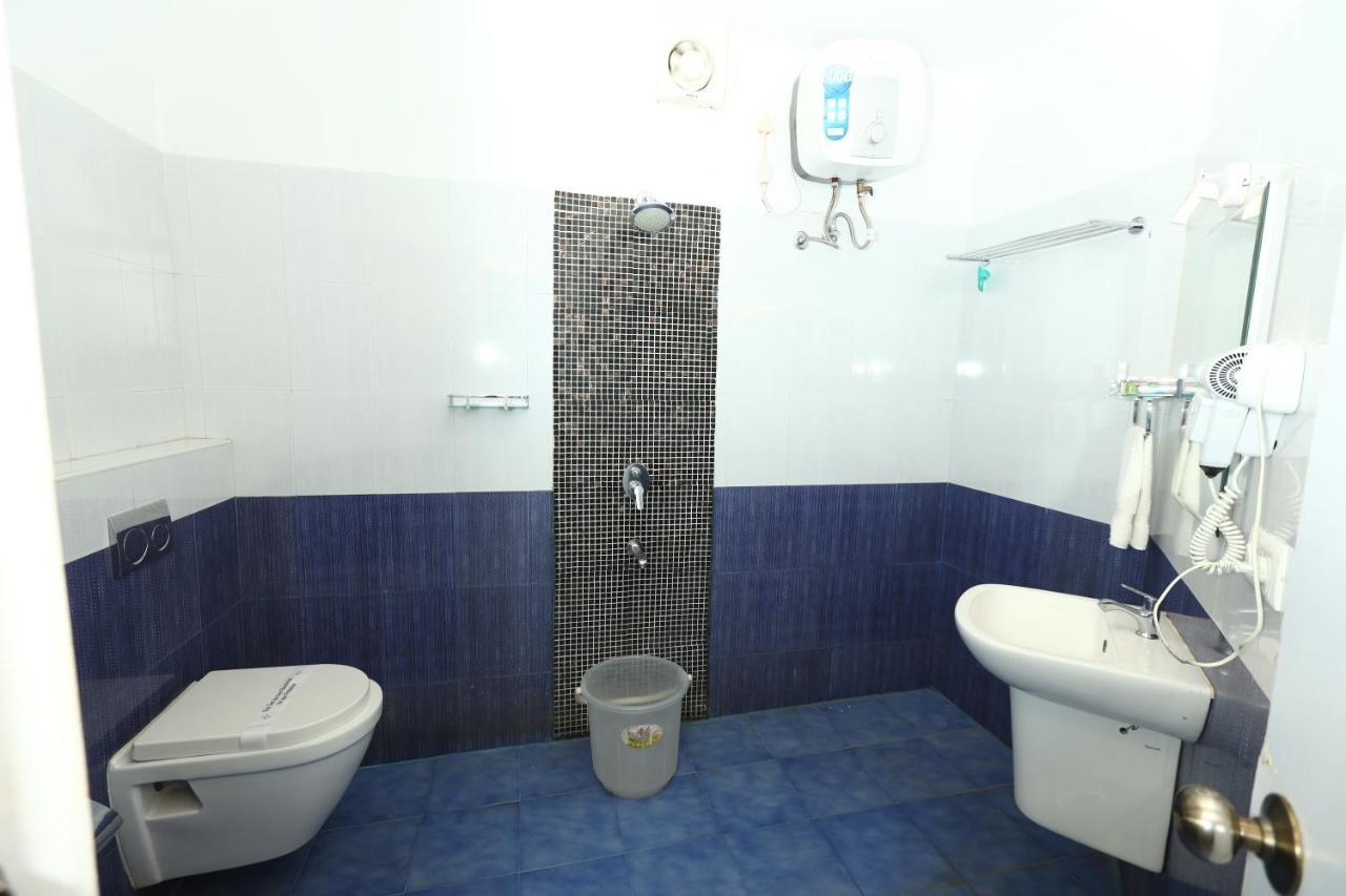 Lamel Cove Beach Resort Pondicherry Bagian luar foto