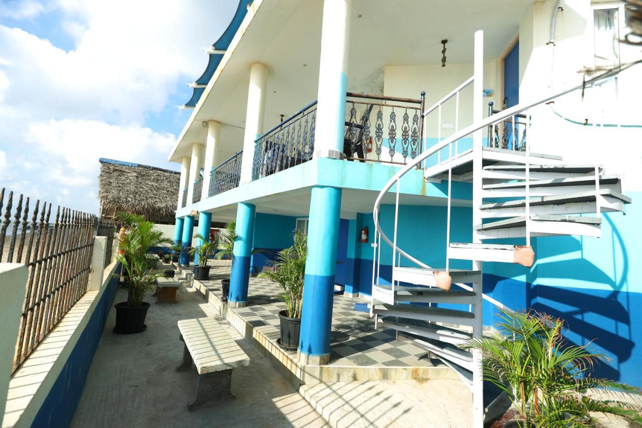 Lamel Cove Beach Resort Pondicherry Bagian luar foto