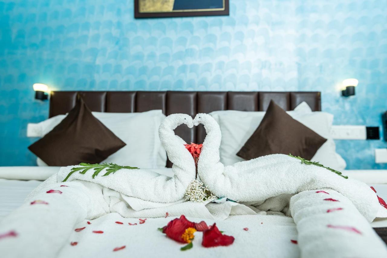 Lamel Cove Beach Resort Pondicherry Bagian luar foto