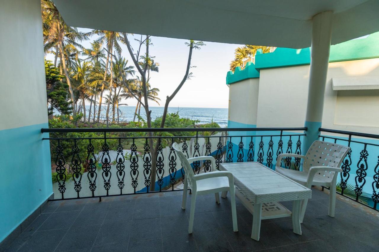 Lamel Cove Beach Resort Pondicherry Bagian luar foto