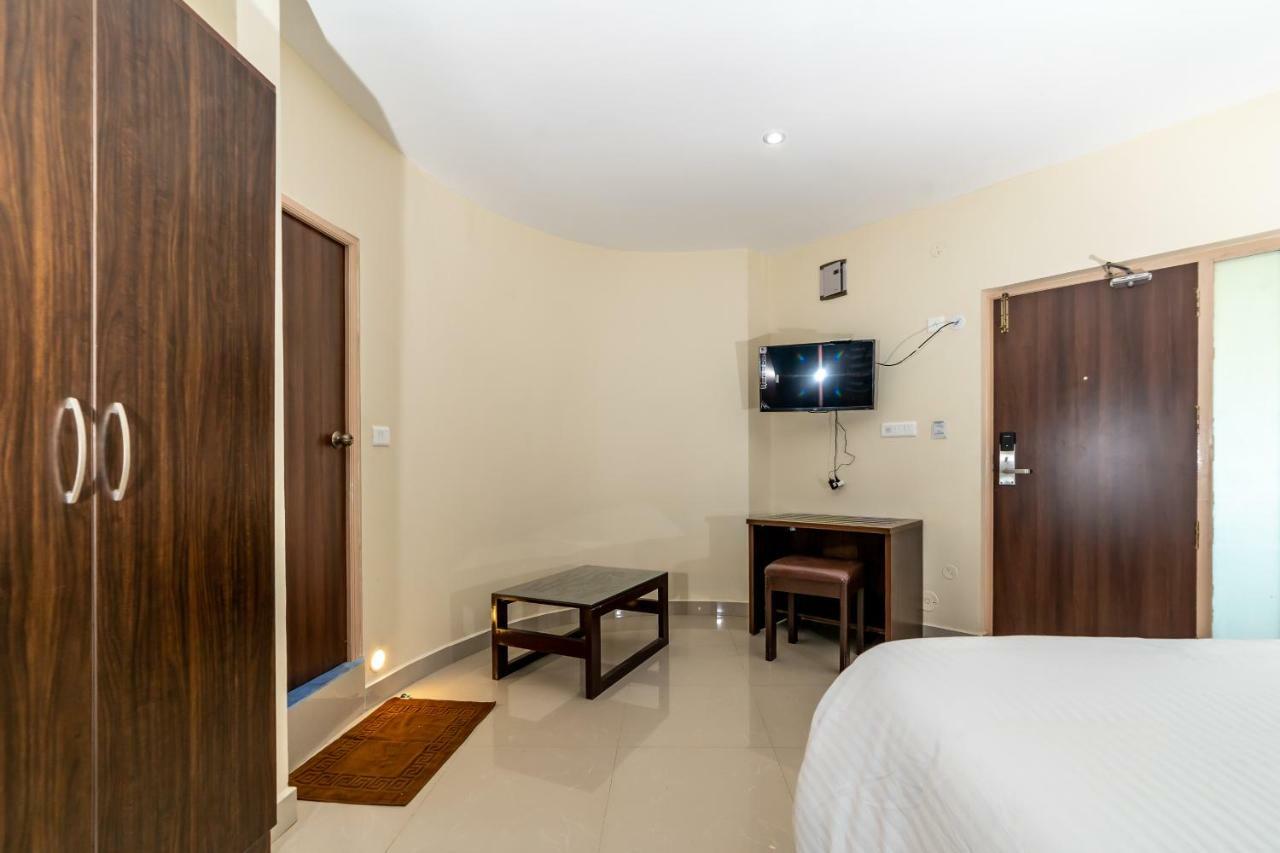 Lamel Cove Beach Resort Pondicherry Bagian luar foto