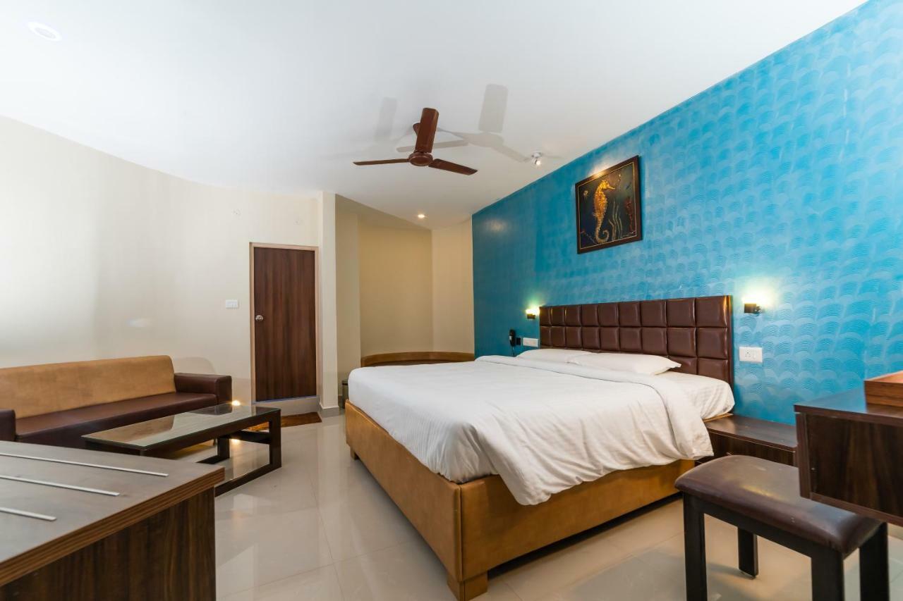 Lamel Cove Beach Resort Pondicherry Bagian luar foto